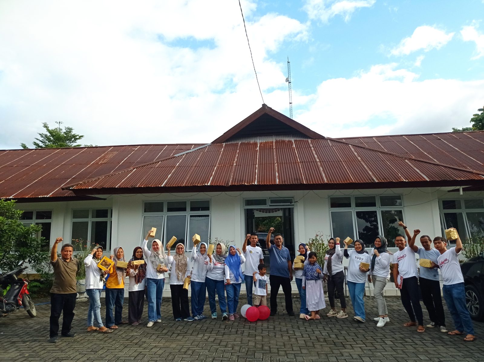MEMPERINGATI HUT RI KE - 79